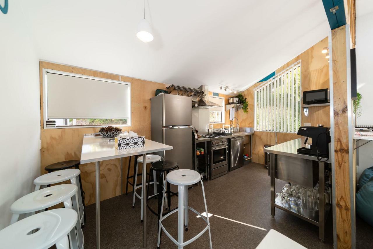 Central, Modern Loft Style Home - 2 Min Walk From Town Queenstown Exterior photo
