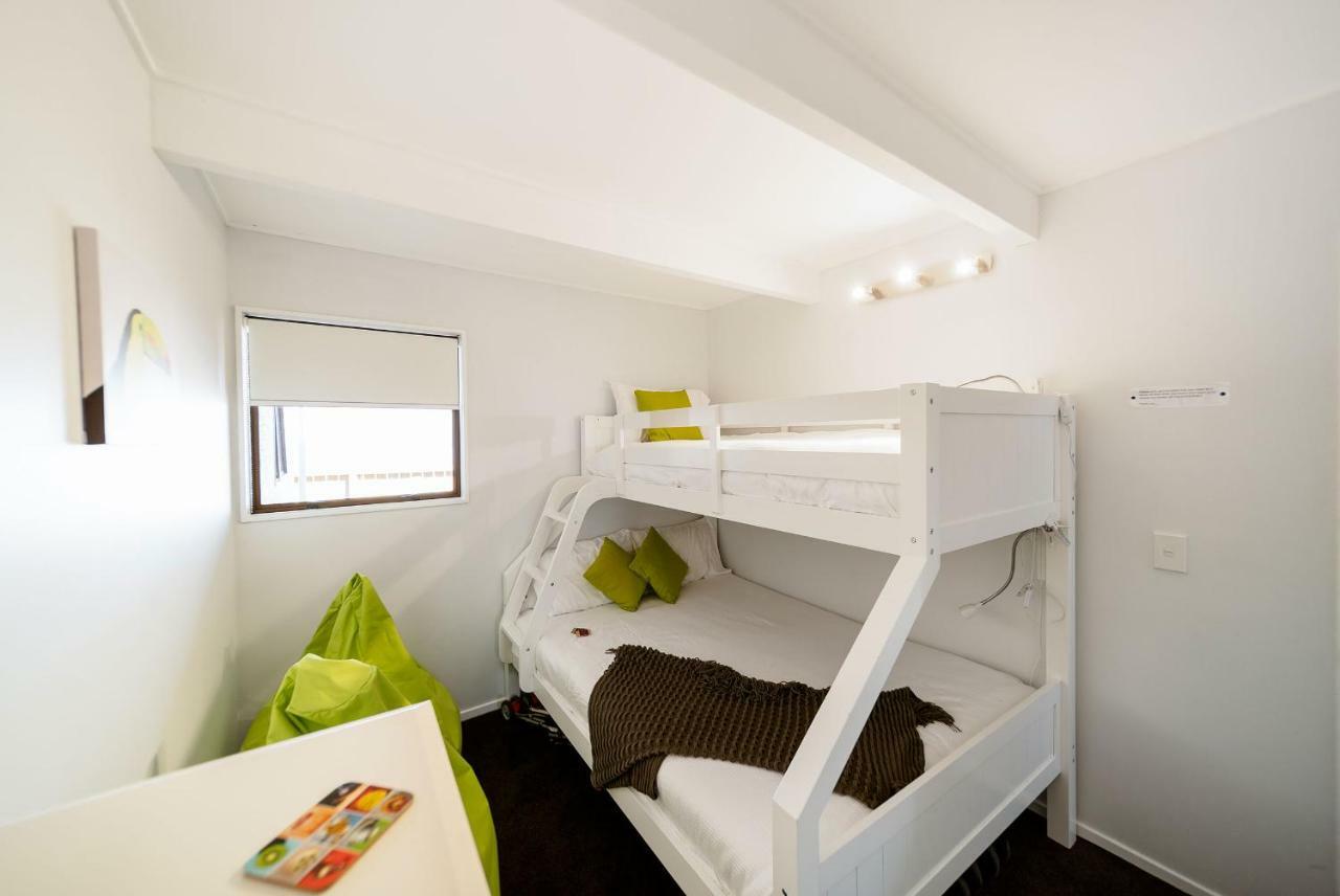 Central, Modern Loft Style Home - 2 Min Walk From Town Queenstown Exterior photo