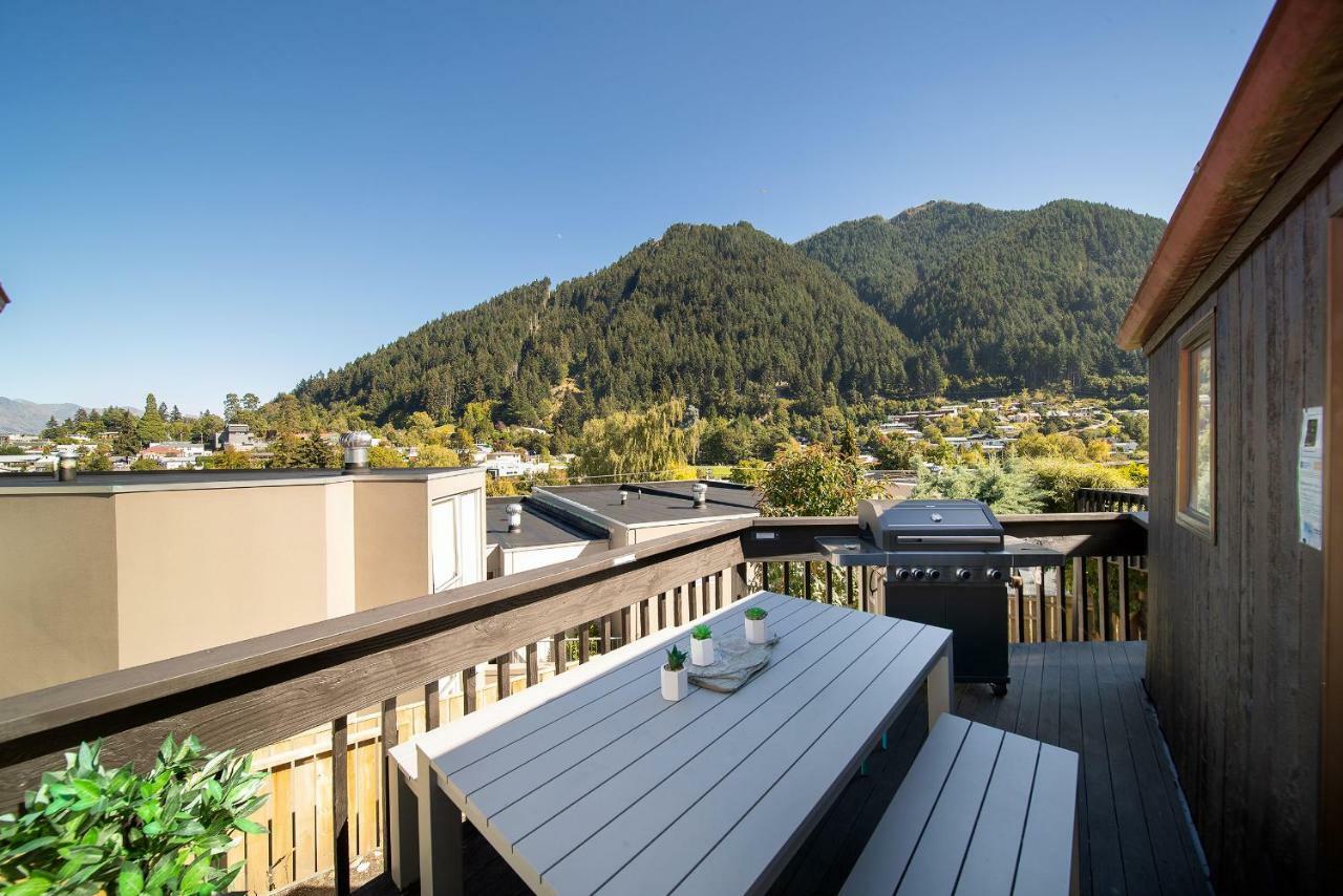 Central, Modern Loft Style Home - 2 Min Walk From Town Queenstown Exterior photo